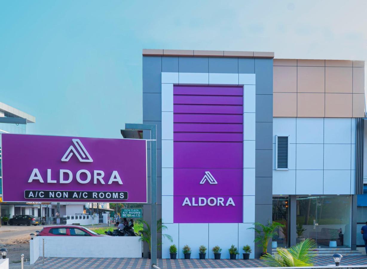 فندق Aldora Airport Residency نيدومباسيري المظهر الخارجي الصورة
