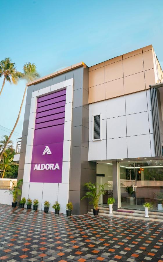 فندق Aldora Airport Residency نيدومباسيري المظهر الخارجي الصورة
