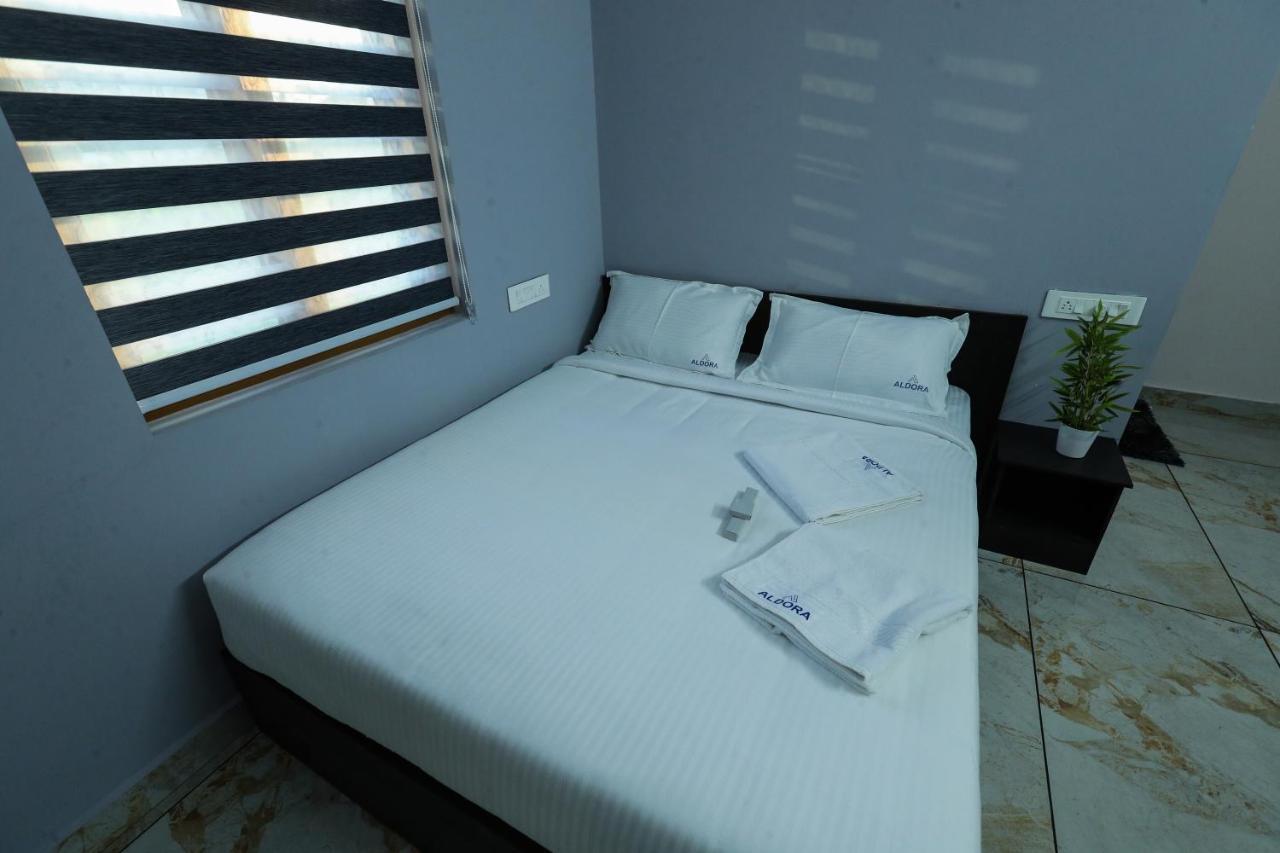 فندق Aldora Airport Residency نيدومباسيري المظهر الخارجي الصورة