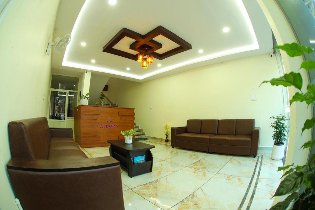 فندق Aldora Airport Residency نيدومباسيري المظهر الخارجي الصورة
