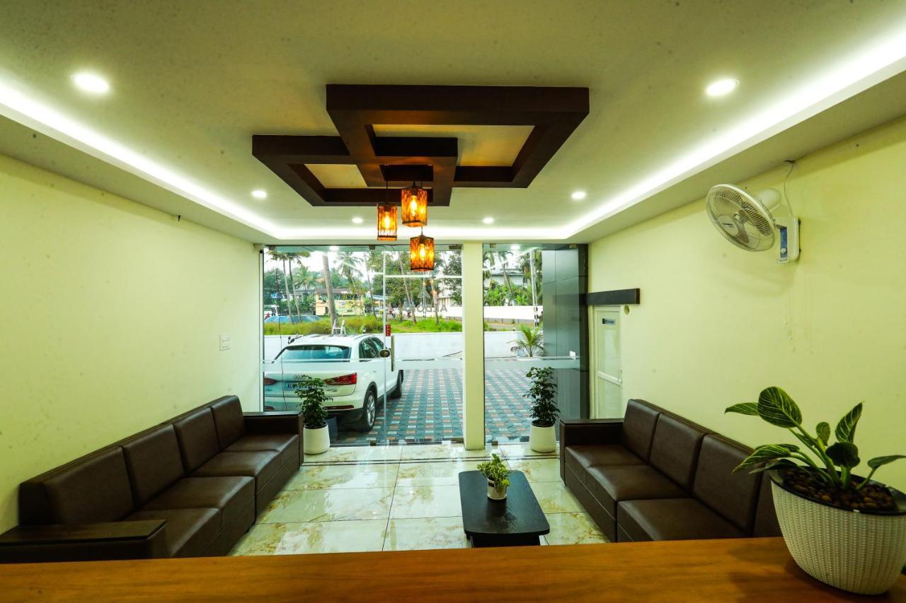 فندق Aldora Airport Residency نيدومباسيري المظهر الخارجي الصورة