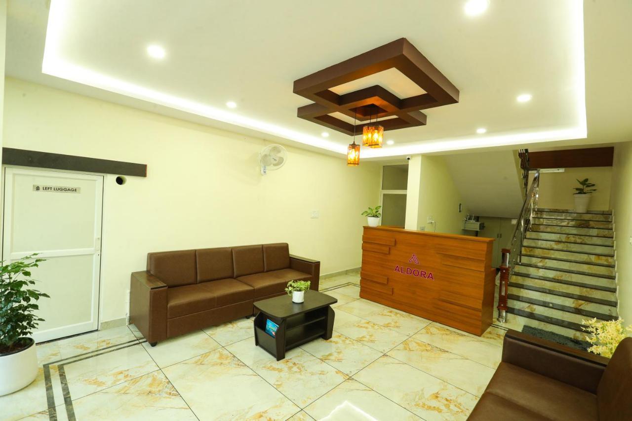 فندق Aldora Airport Residency نيدومباسيري المظهر الخارجي الصورة